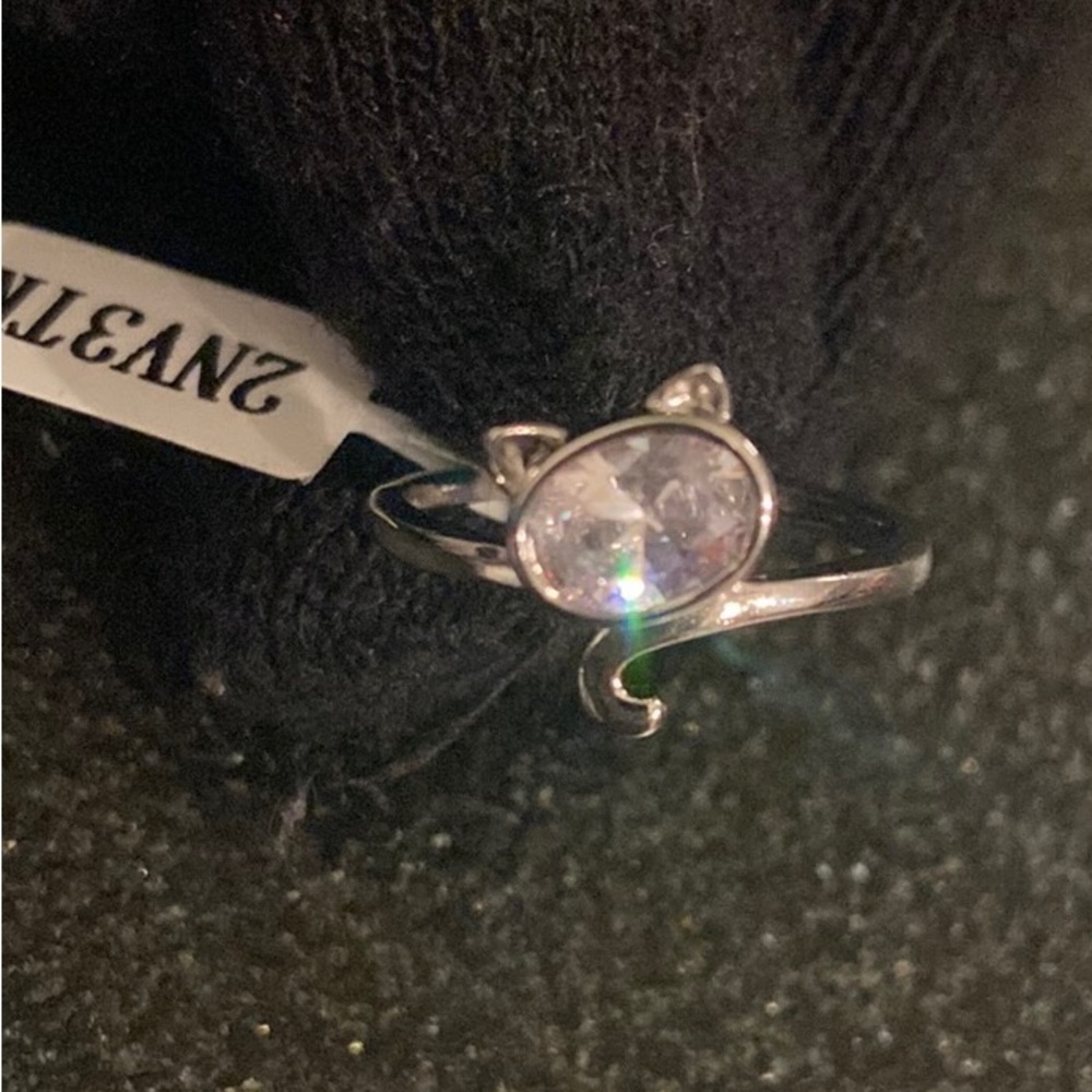 🍭🌟2/$25 🎁 NWT 🐈‍⬛Cat ring from charmed aroma
